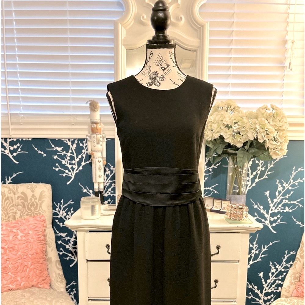 BEHNAZ SARAFPOUR stunning sleeveless black dress in size S